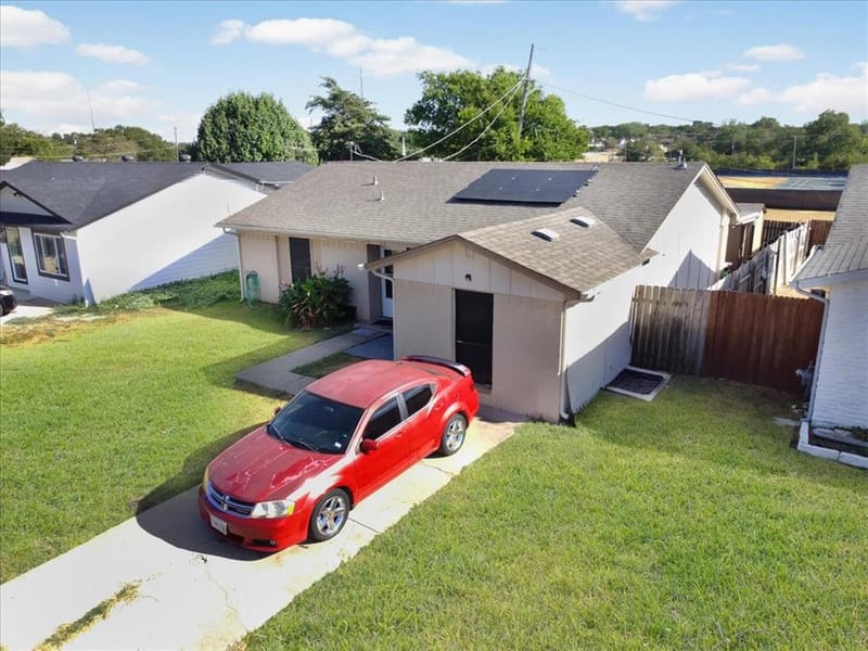 705 Parker Circle, Garland TX 75040