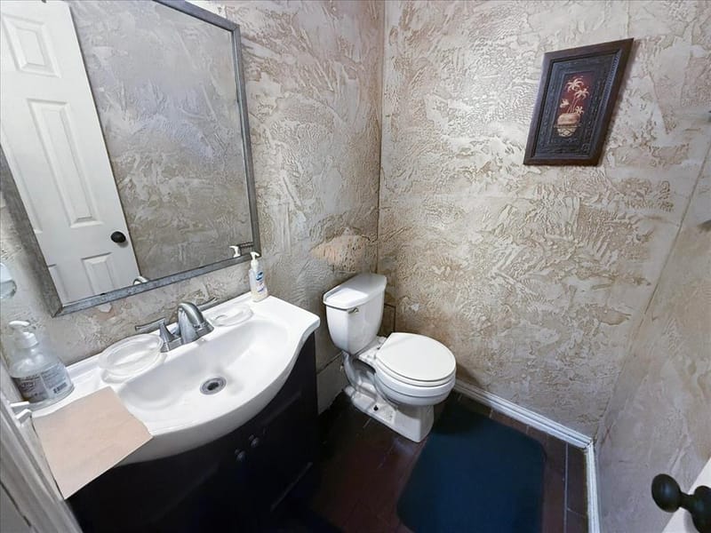 705 Parker Circle, Garland TX 75040 - Photo 28