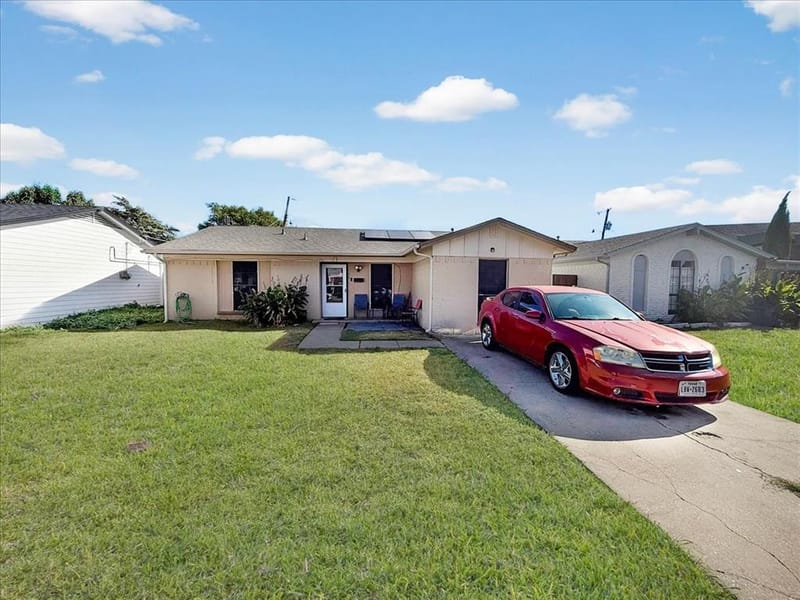 705 Parker Circle, Garland TX 75040 - Photo 38