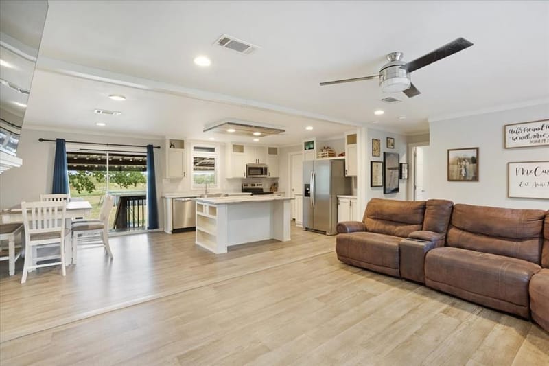 4251 County Road 4413, Commerce TX 75428 - Photo 7