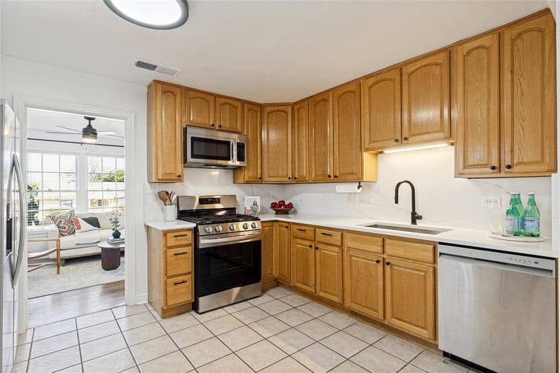 2610 Alco Avenue, Dallas TX 75211 - Photo 9