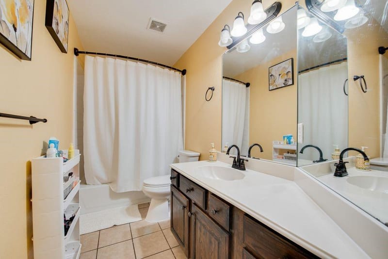6405 Creekbend Court, Arlington TX 76001 - Photo 14