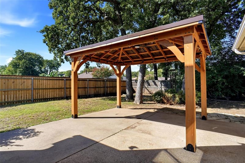 3701 Windsong Lane, Bedford TX 76021 - Photo 23
