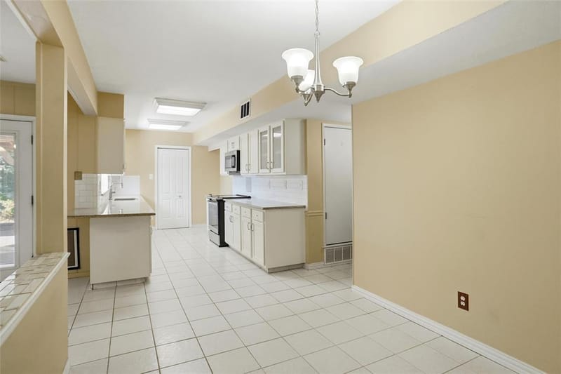 3701 Windsong Lane, Bedford TX 76021 - Photo 7