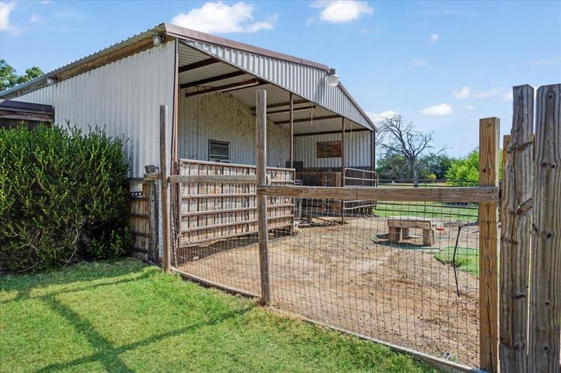 7634 Preston Road, Denison TX 75020 - Photo 3