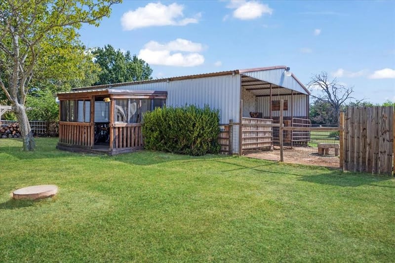 7634 Preston Road, Denison TX 75020 - Photo 32