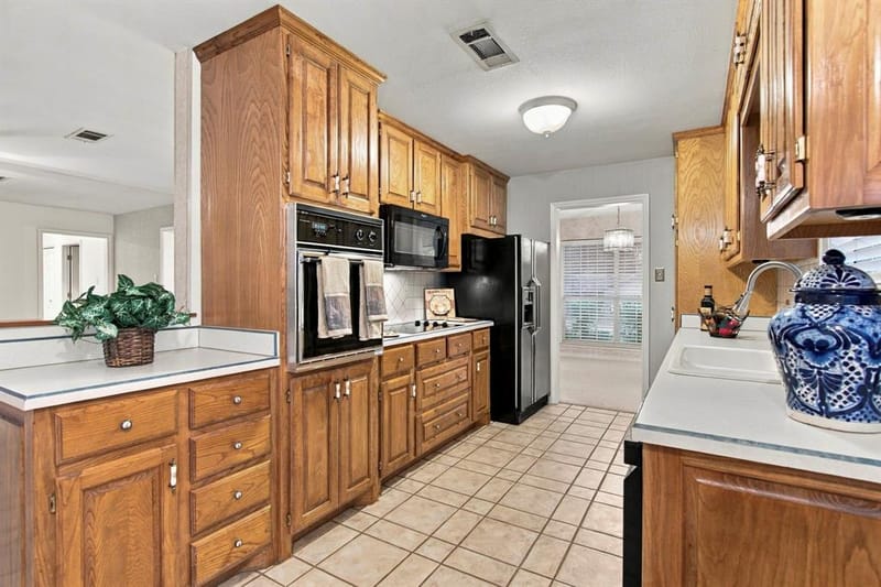408 Englewood Lane, Hurst TX 76053 - Photo 15