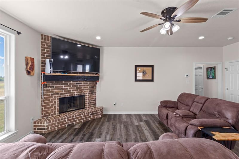 5720 County Road 1017, Joshua TX 76058 - Photo 6