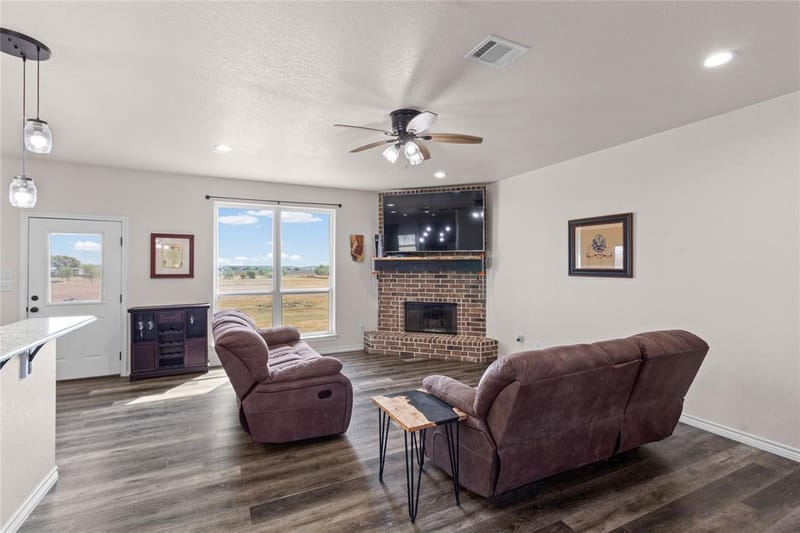 5720 County Road 1017, Joshua TX 76058 - Photo 5