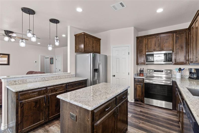 5720 County Road 1017, Joshua TX 76058 - Photo 11