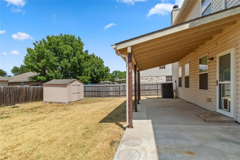 1312 Erin Court, Burleson TX 76028 - Photo 32