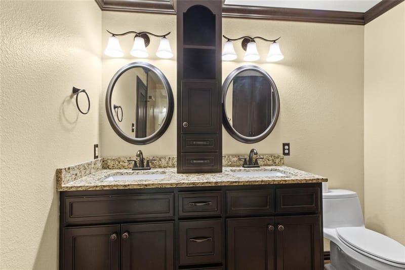 1312 Erin Court, Burleson TX 76028 - Photo 20