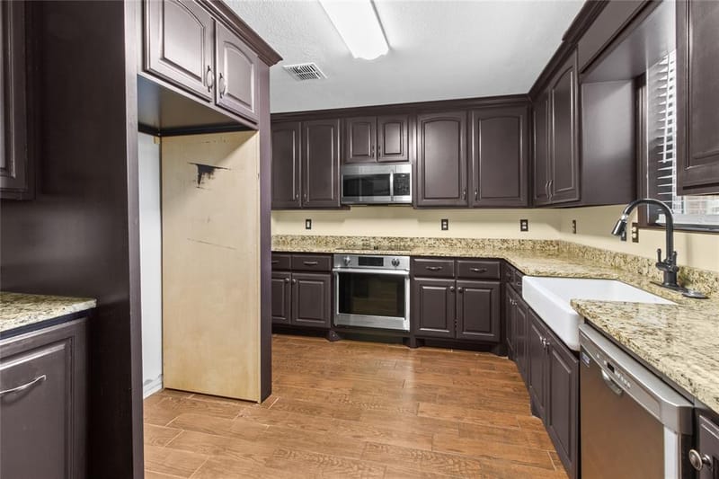 1312 Erin Court, Burleson TX 76028 - Photo 15