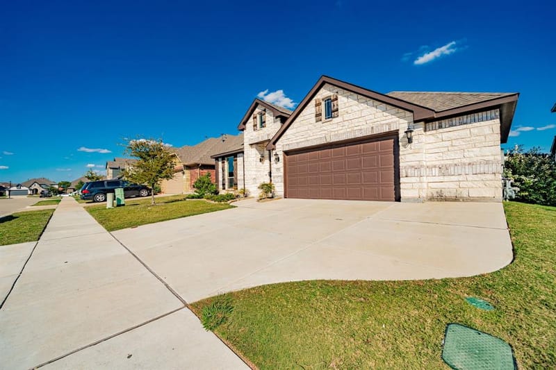920 Bald Cypress Drive, Fate TX 75087 - Photo 2