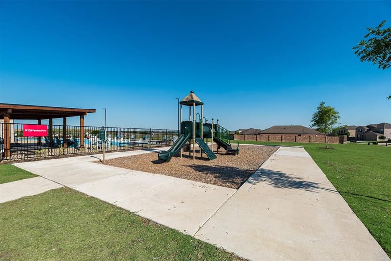 14137 Birch Farm Drive, Pilot Point TX 76258 - Photo 36