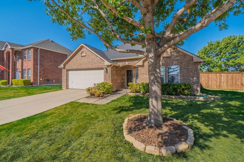 2744 Winterberry Lane, Little Elm TX 75068 - Photo 2