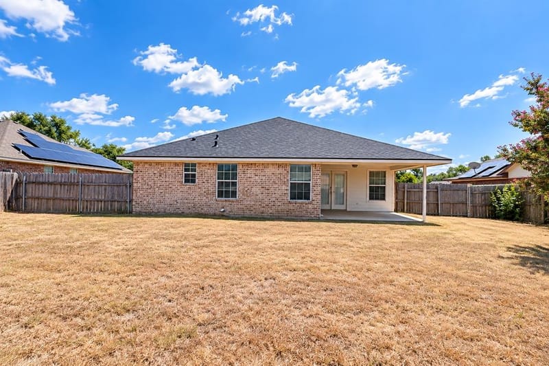203 Knight Lane, Waco TX 76705 - Photo 16