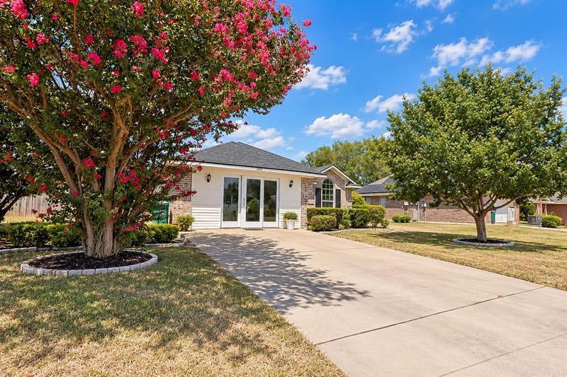 203 Knight Lane, Waco TX 76705
