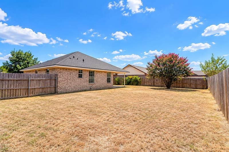 203 Knight Lane, Waco TX 76705 - Photo 15