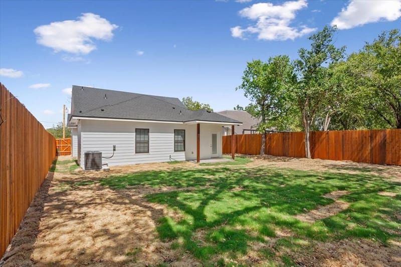 2704 Clay Avenue, Waco TX 76711 - Photo 25