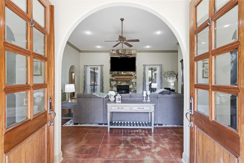 13989 Windham Drive, Van Alstyne TX 75495 - Photo 3