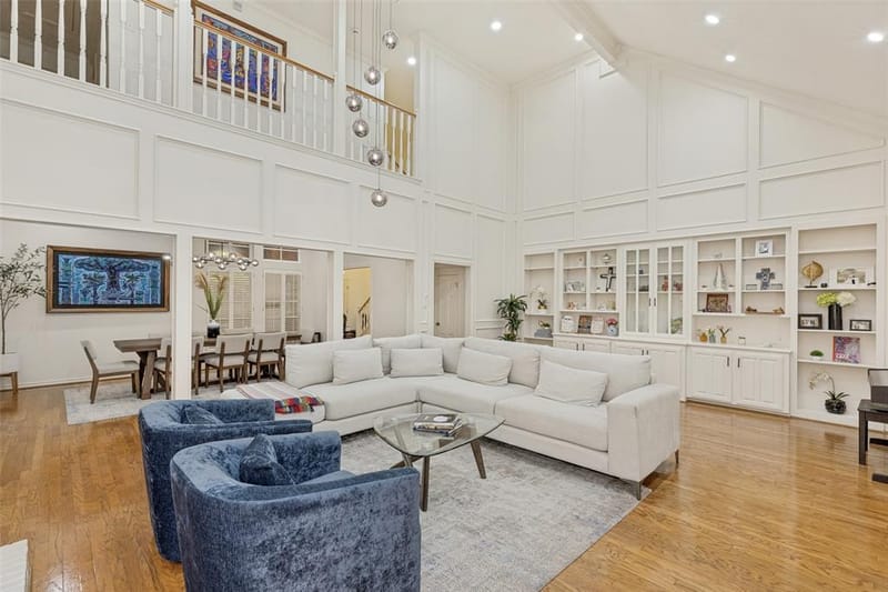 7 Queensview Court, Dallas TX 75225