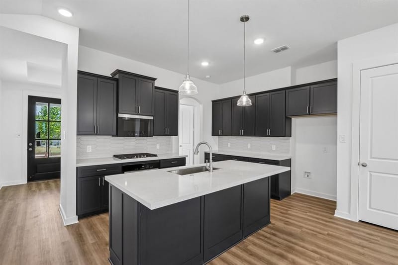 8721 Lacey Oak Drive, Justin TX 76247 - Photo 7