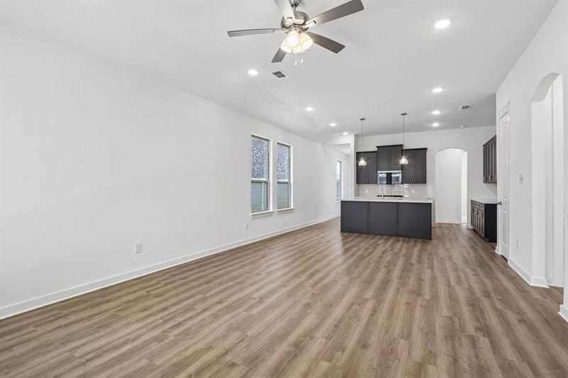 8721 Lacey Oak Drive, Justin TX 76247 - Photo 14