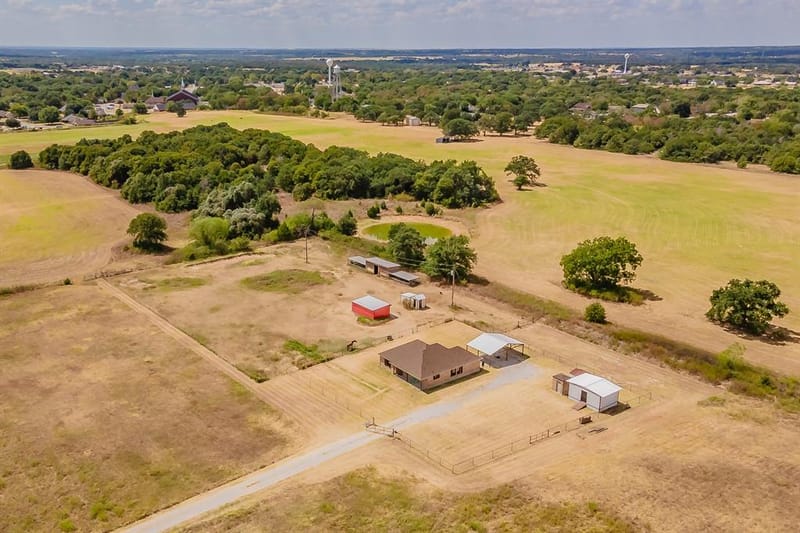4798 County Road 2690, Alvord TX 76225 - Photo 31