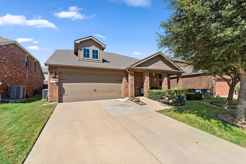 2102 Meadow View Drive, Princeton TX 75407 - Photo 2