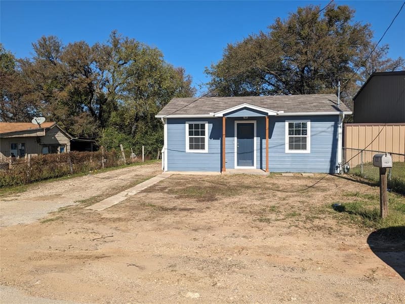 4916 Roadrunner Road, Fort Worth TX 76135