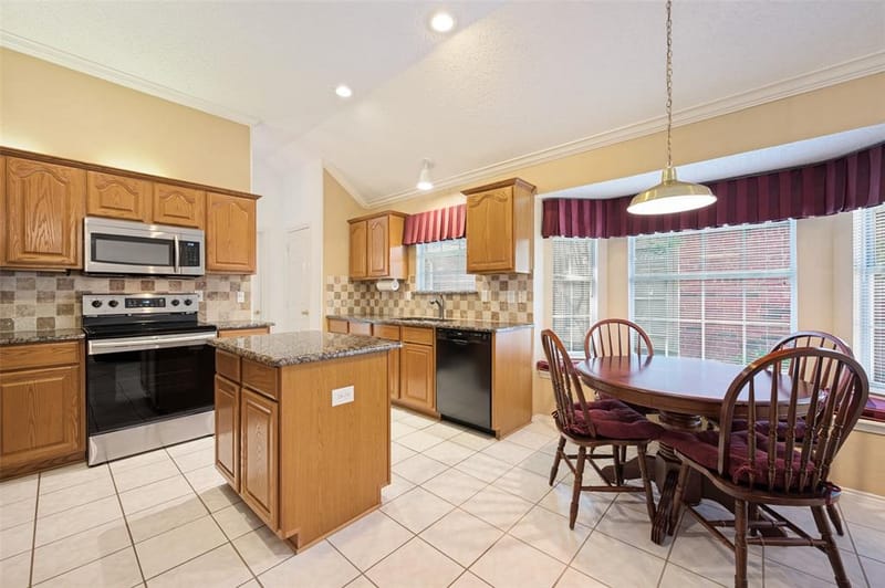 2710 Cheverny Drive, McKinney TX 75070 - Photo 10