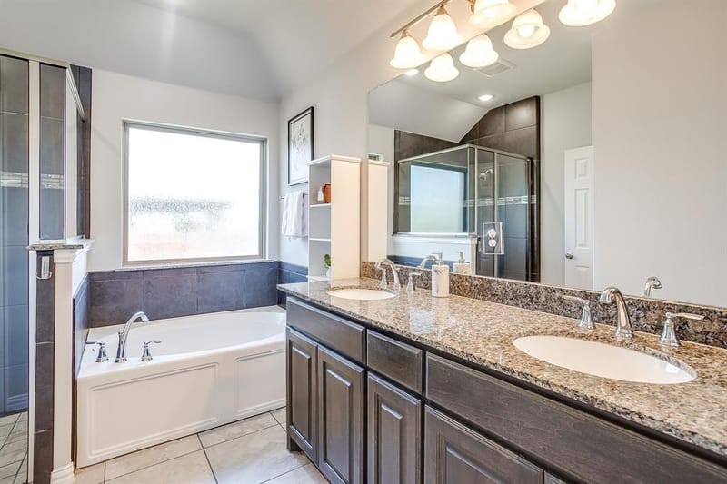 421 Escondido Street, Weatherford TX 76087 - Photo 12
