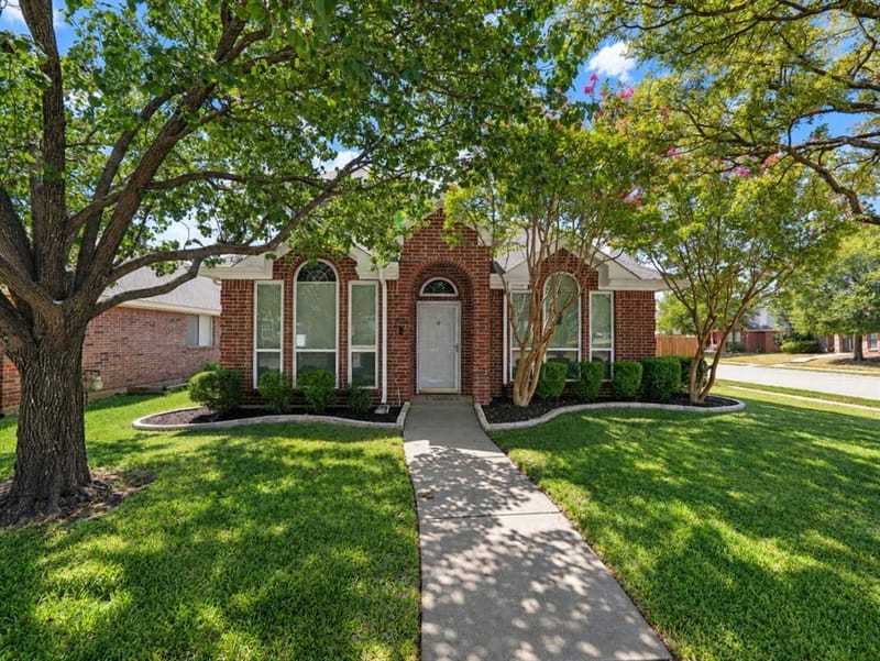 1426 Di Orio Drive, Lewisville TX 75067