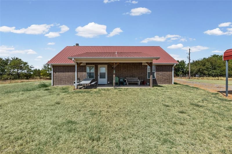 7959 County Road 4823, Wolfe City TX 75496 - Photo 23