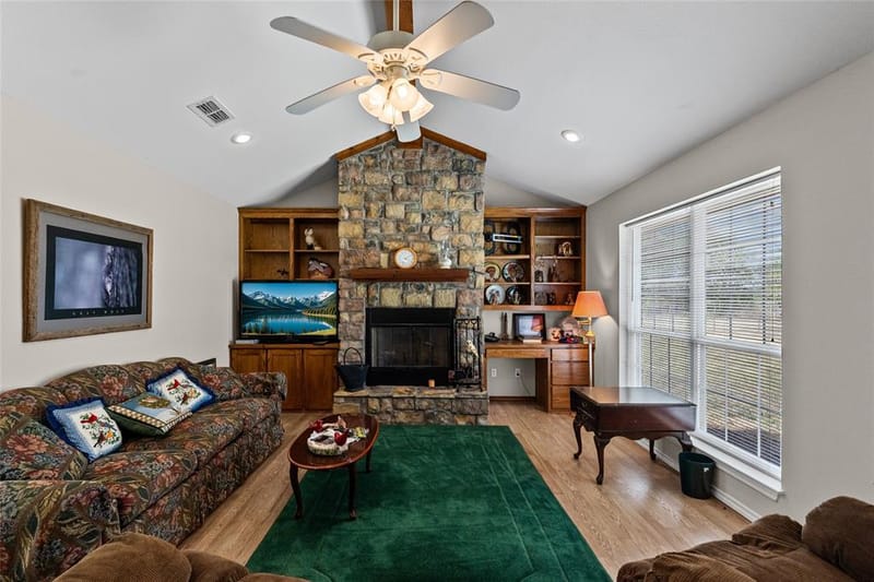 7959 County Road 4823, Wolfe City TX 75496 - Photo 30