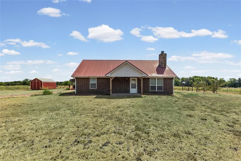7959 County Road 4823, Wolfe City TX 75496 - Photo 4
