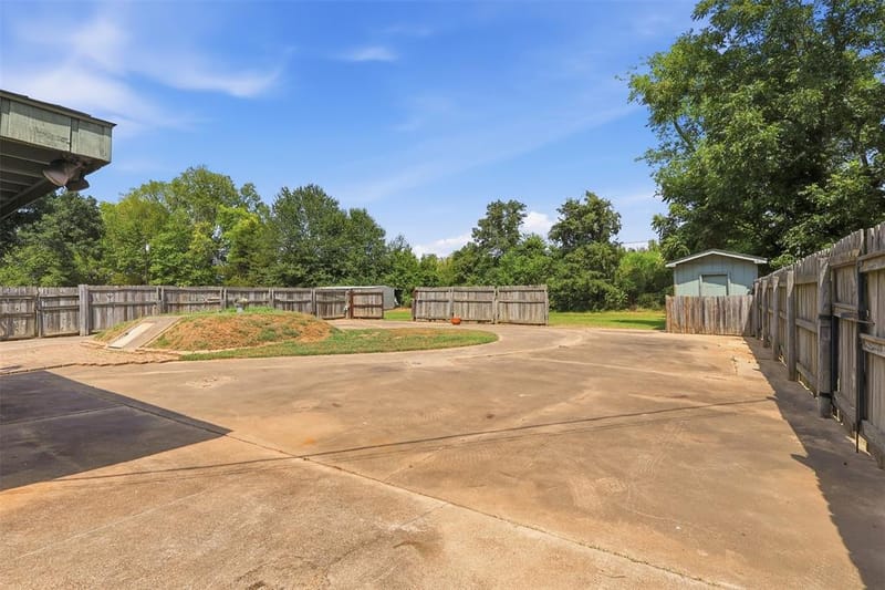221 County Road 3220, Mount Pleasant TX 75455 - Photo 23