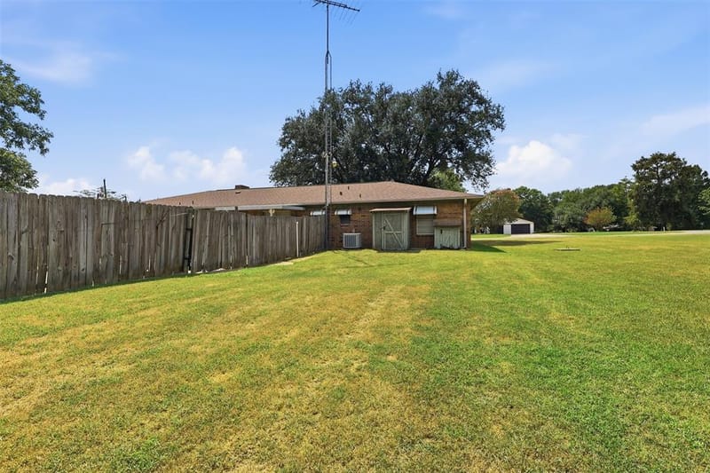 221 County Road 3220, Mount Pleasant TX 75455 - Photo 27