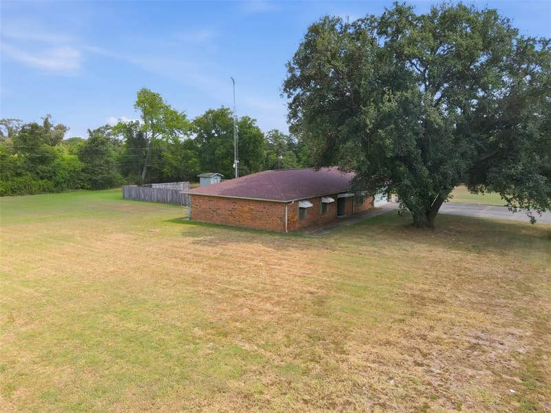 221 County Road 3220, Mount Pleasant TX 75455 - Photo 17