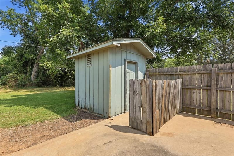 221 County Road 3220, Mount Pleasant TX 75455 - Photo 28