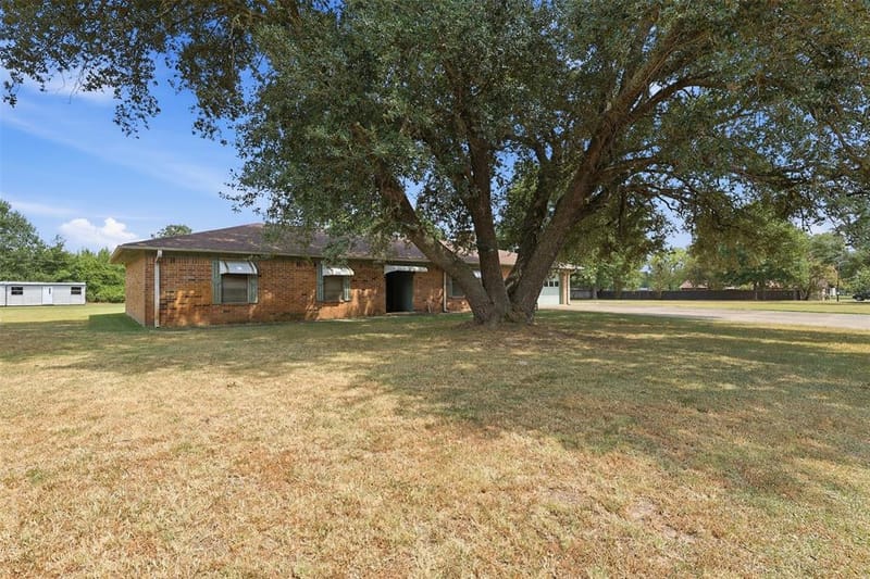221 County Road 3220, Mount Pleasant TX 75455 - Photo 15