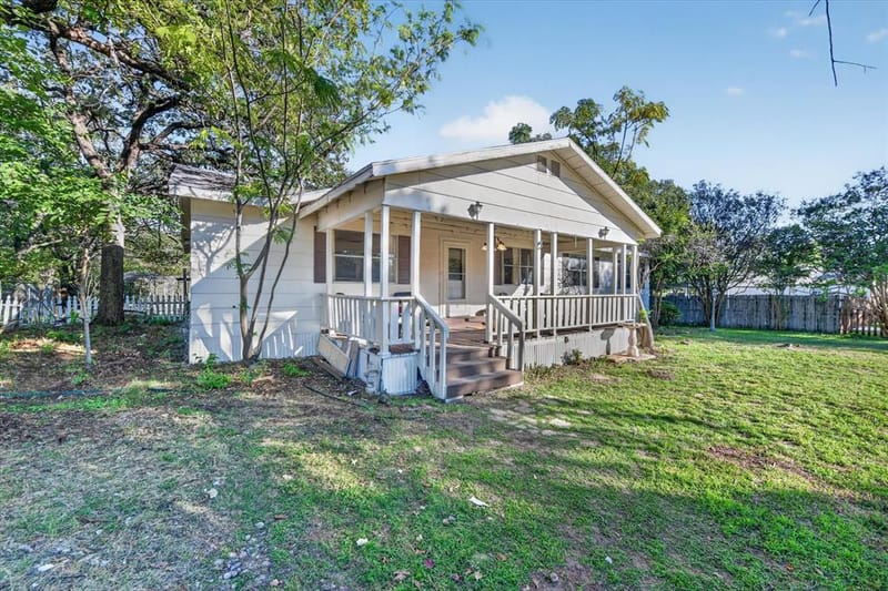 2928 Delaware Trail, Lake Worth TX 76135 - Photo 3