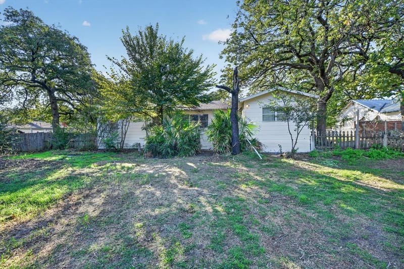 2928 Delaware Trail, Lake Worth TX 76135 - Photo 30