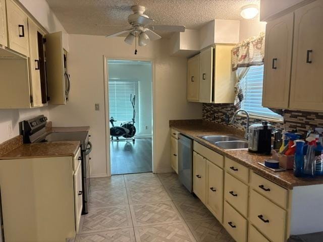 2011 Elmridge Drive, Arlington TX 76012 - Photo 12