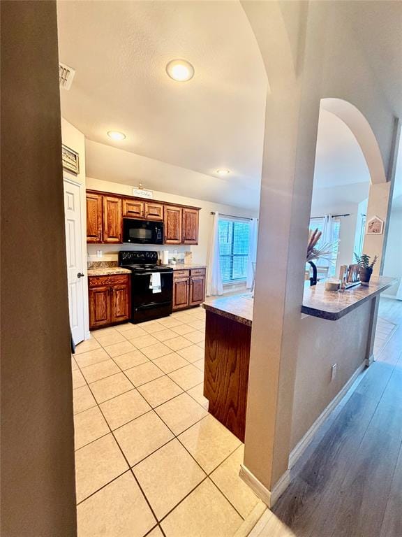7028 Seton Hall Drive, Fort Worth TX 76120 - Photo 6