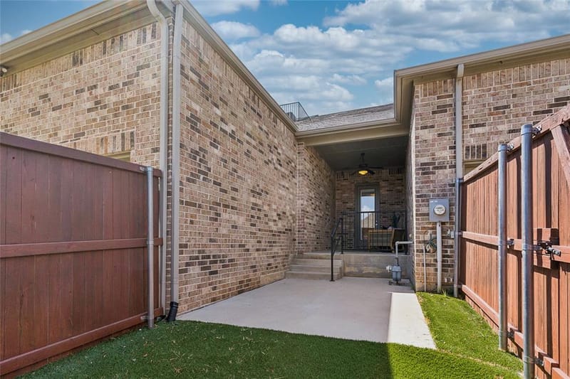 6904 Fairfield Lane, North Richland Hills TX 76182 - Photo 27