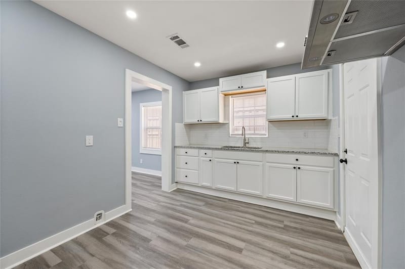 2712 27th Street, Fort Worth TX 76106 - Photo 8