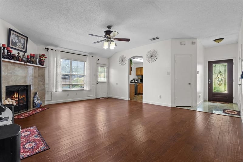 300 Comiskey Court, Saginaw TX 76179 - Photo 7