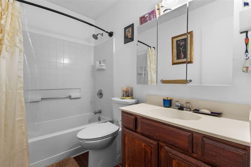 300 Comiskey Court, Saginaw TX 76179 - Photo 20